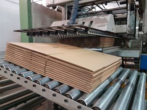 Uso de Humidificadores y Deshumidificadores en el Control de Humedad en la Producción de Cartón